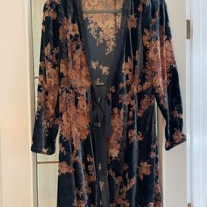 Vintage style robe